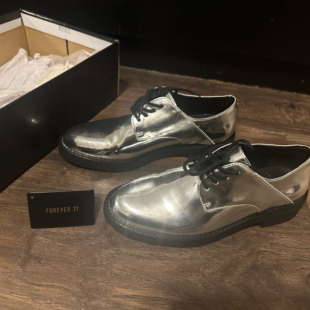 Forever 21 Silver Oxford Shoes Sleek Metallic Design